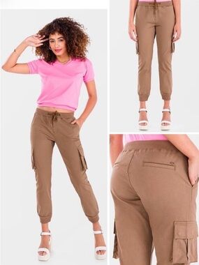 Women’s Casual Cargo Joggers in Brown
